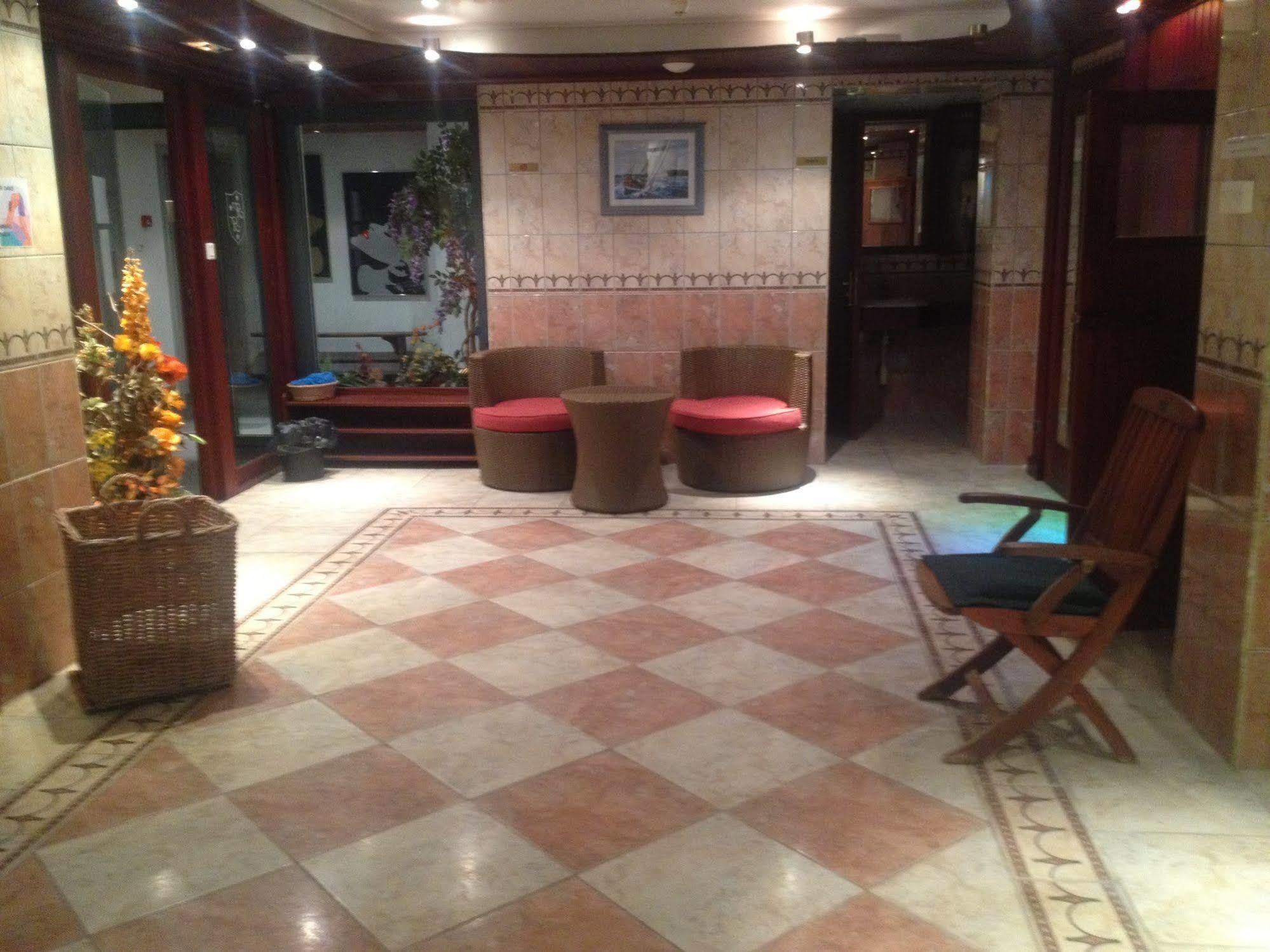 Hotel Le ריקוויר מראה חיצוני תמונה